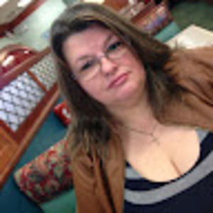 Meet your Posher, Connie